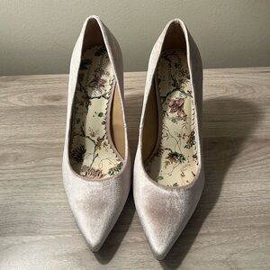 Nicola Bathie x Antonio Melani pumps